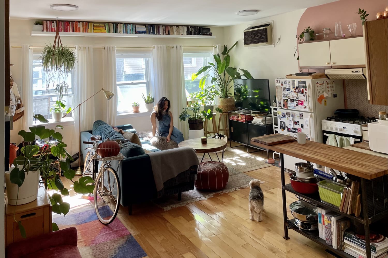 9 Lessons You'll Learn Living in a Studio Apartment | Apartment